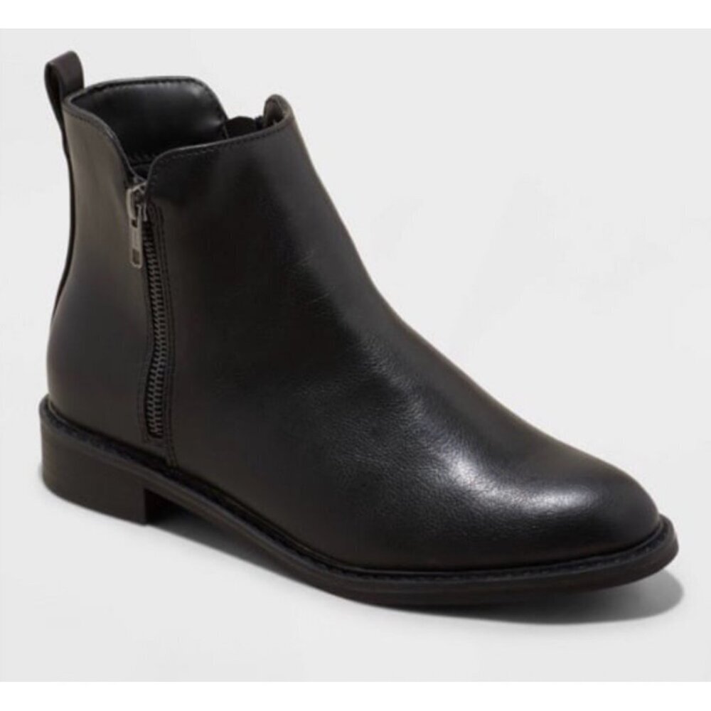Universal Thread Women’s Brenna faux leather ankle boots size 7.5 NWT